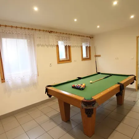 Chata Penzion Zuberec Guest house 3*